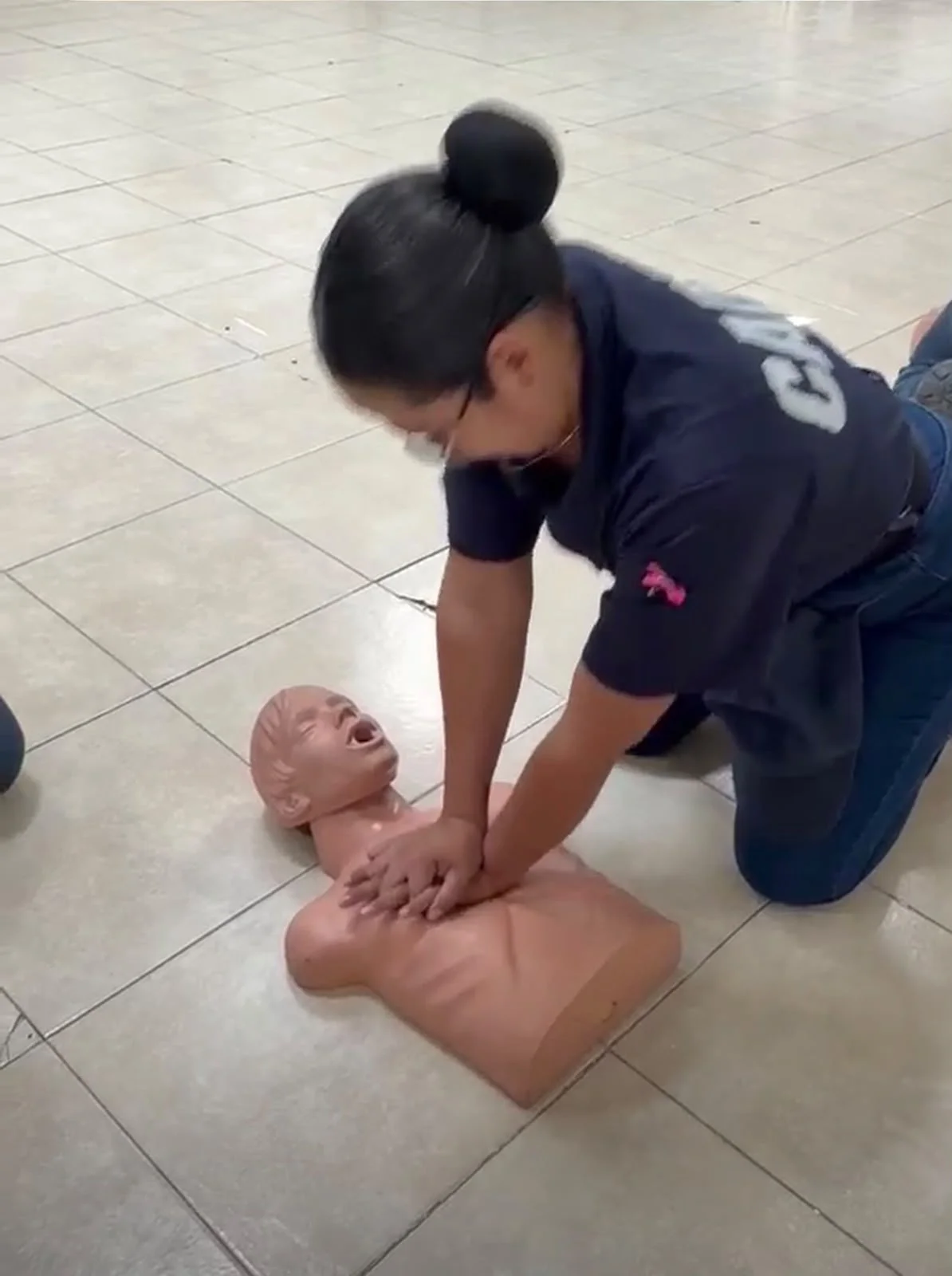 Capacitan a 100 cadetes de Policía de Torreón en primeros auxilios y atención táctica