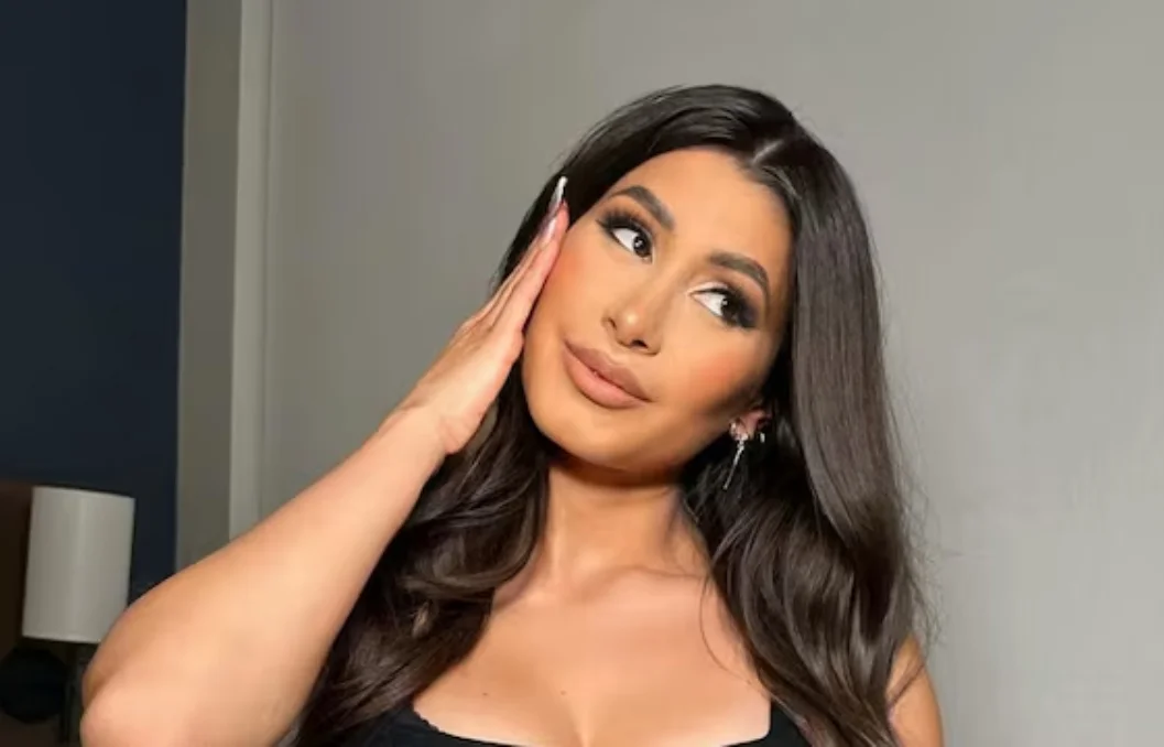 La creadora de contenido se suma a Karely Ruiz en el reality de HotSpanish tras pactar una contundente condición sobre su carrera digital.