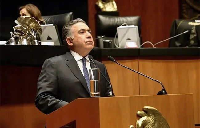 Morena quita a Inzunza comisión clave del Senado tras acusaciones por nexos con el Cártel de Sinaloa
