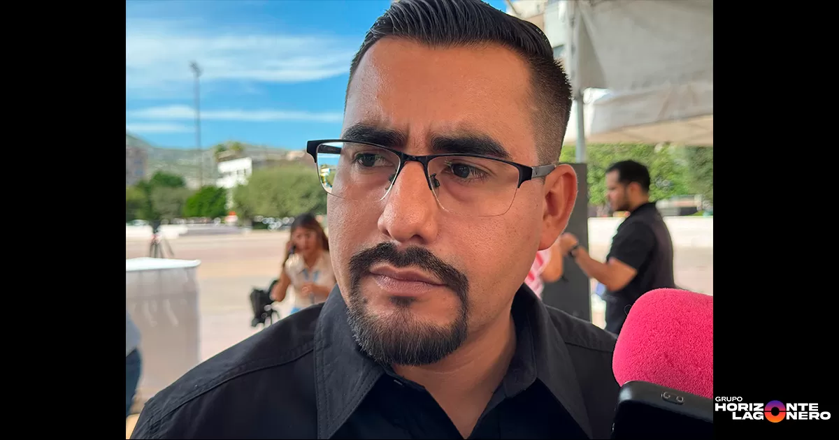 Carlos Rangel Adame Gámez, delegado de la Fiscalía en la Región Laguna I, confirmó que, si bien han cumplido con su trabajo de judicializar el caso y obtener una medida cautelar de prisión preventiva, un juez de distrito ha otorgado un amparo al imputado, lo que impide su detención.
