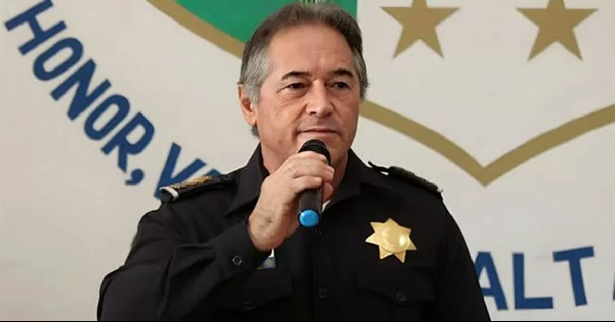 Existen registros de las salidas del país de Hernán Bermúdez, ex secretario de Seguridad de Tabasco prófugo, pero son reservados