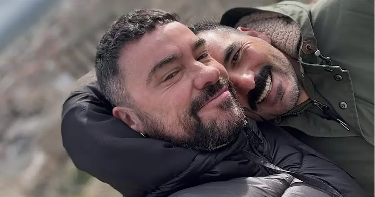 Abraham no se cansa de presumir su amor por Shiky en redes sociales, pues la mayoría de sus fotos de su feed de Instagram