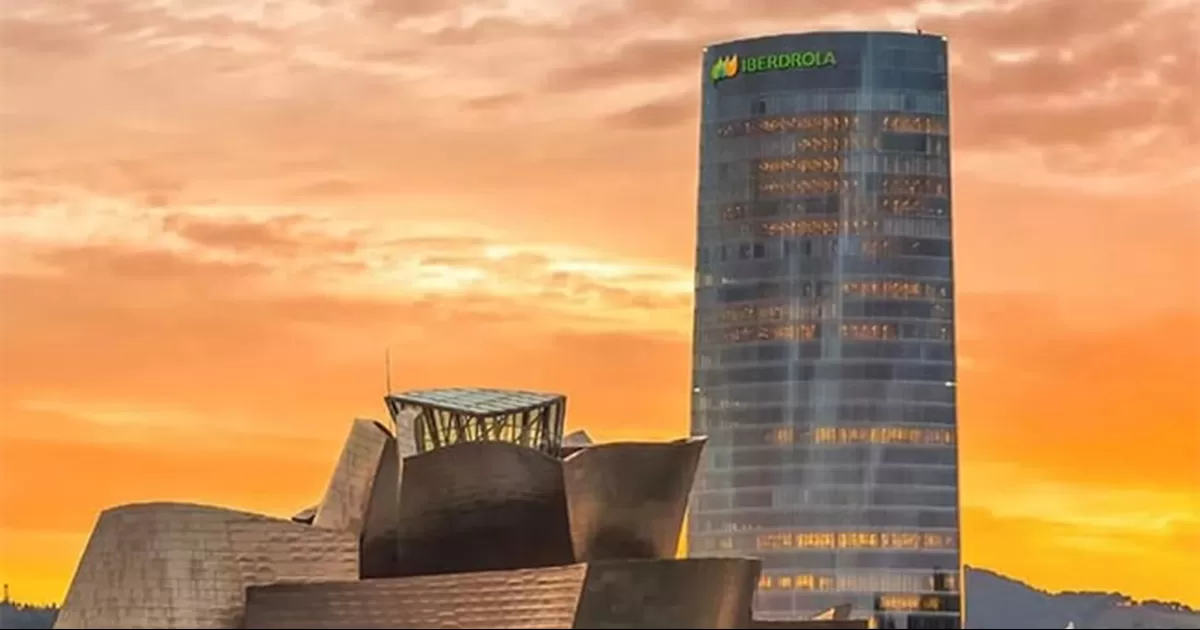 La empresa española Cox acordó comprar los activos de Iberdrola en México en una operación que valora el negocio en 4 mil 200 mdd.