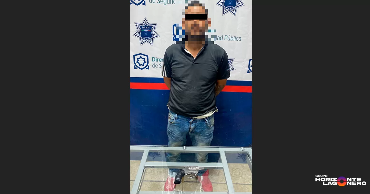 Amenaza a policías con arma de fuego y es detenido en Torreón