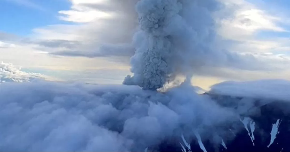 Podría estar vinculado con el potente terremoto 8.8 que afectó Rusia