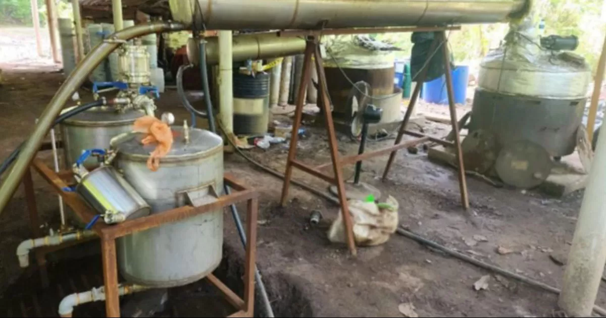 Aseguran en Chiapas y Guerrero 2.5 toneladas de metanfetamina, un narcolaboratorio y una bodega de almacenamiento