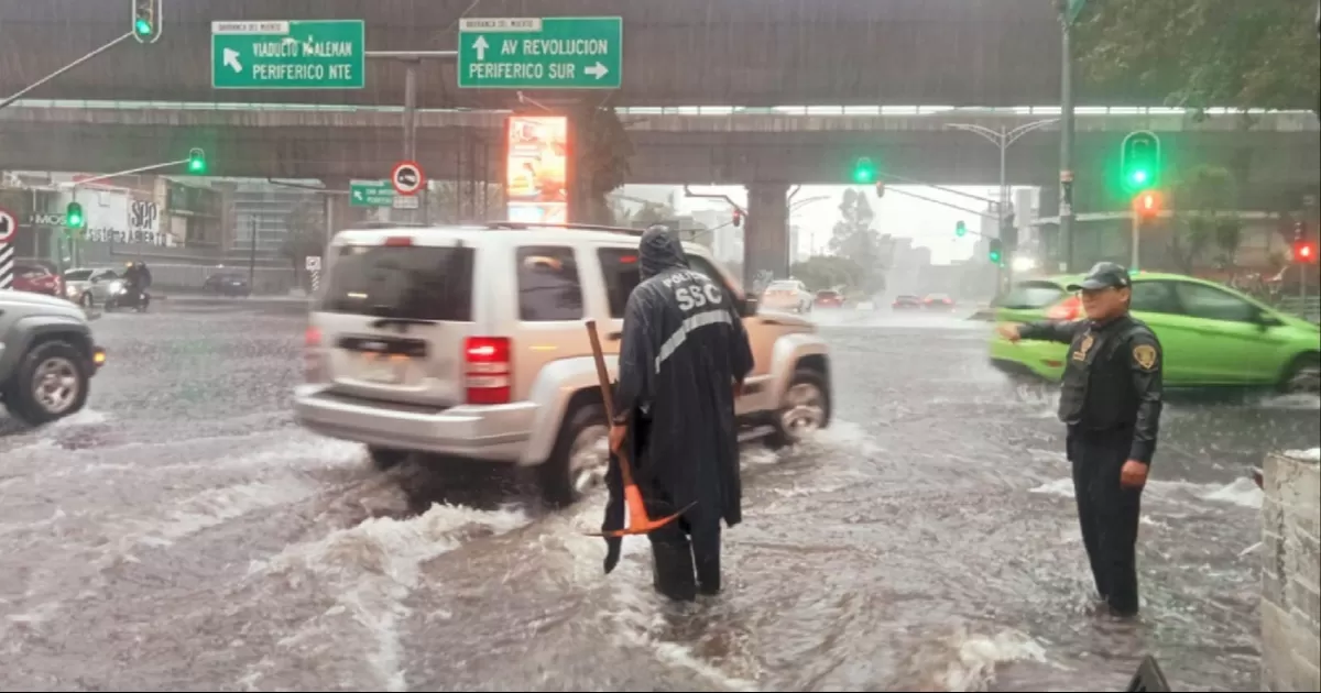 El Aeropuerto Internacional de la Ciudad de México estuvo cerrado casi cuatro horas por encharcamientos y baja visibilidad.