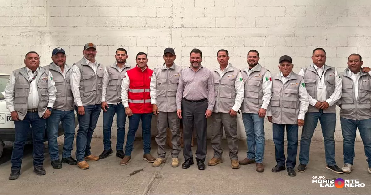 Entregan uniformes a personal de la Subsecretaría de Movilidad y Transportes de Durango