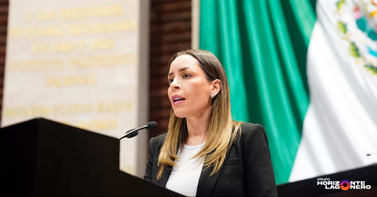 La legisladora subrayó que, desde 2019, el sistema de salud ha sufrido un grave deterioro, producto de decisiones improvisadas y recortes presupuestales que han afectado directamente la cobertura de vacunación infantil