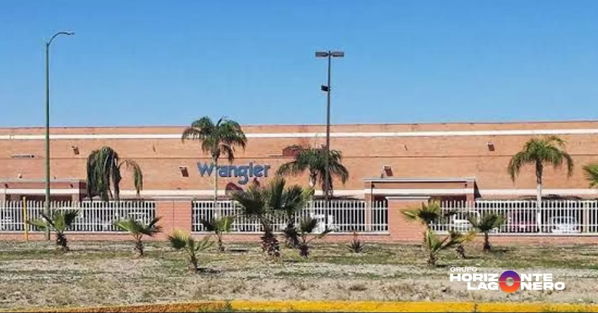 Garantizan derechos laborales de empleados de Wrangler tras reubicación