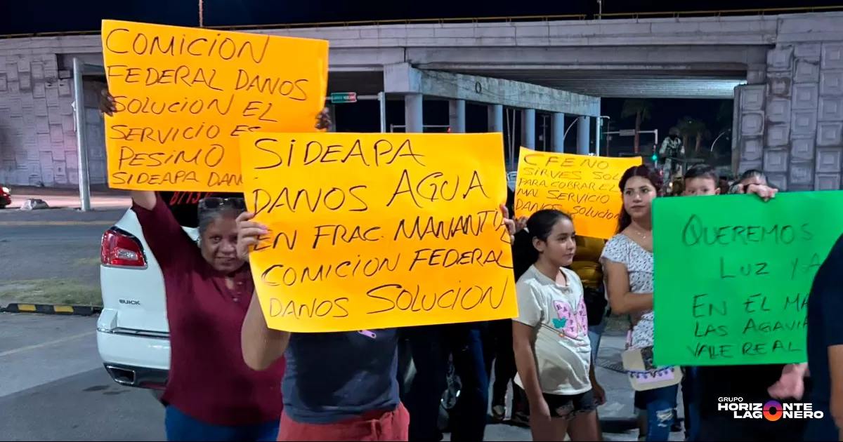 La tarde noche del pasado miércoles 13 de agosto se llevaron a cabo dos plantones simultáneos en diferentes colonias del municipio de Gómez Palacio, Durango y en Torreón, Coahuila.