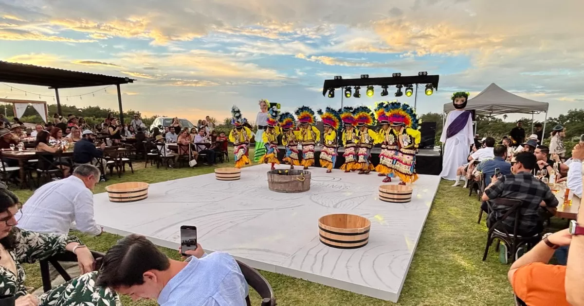 La secretaria de Turismo y Desarrollo de Pueblos Mágicos, Cristina Amezcua González invitó a las y los coahuilenses, así como a turistas y visitantes a disfrutar de las actividades proyectadas en lo que resta del mes de agosto.
