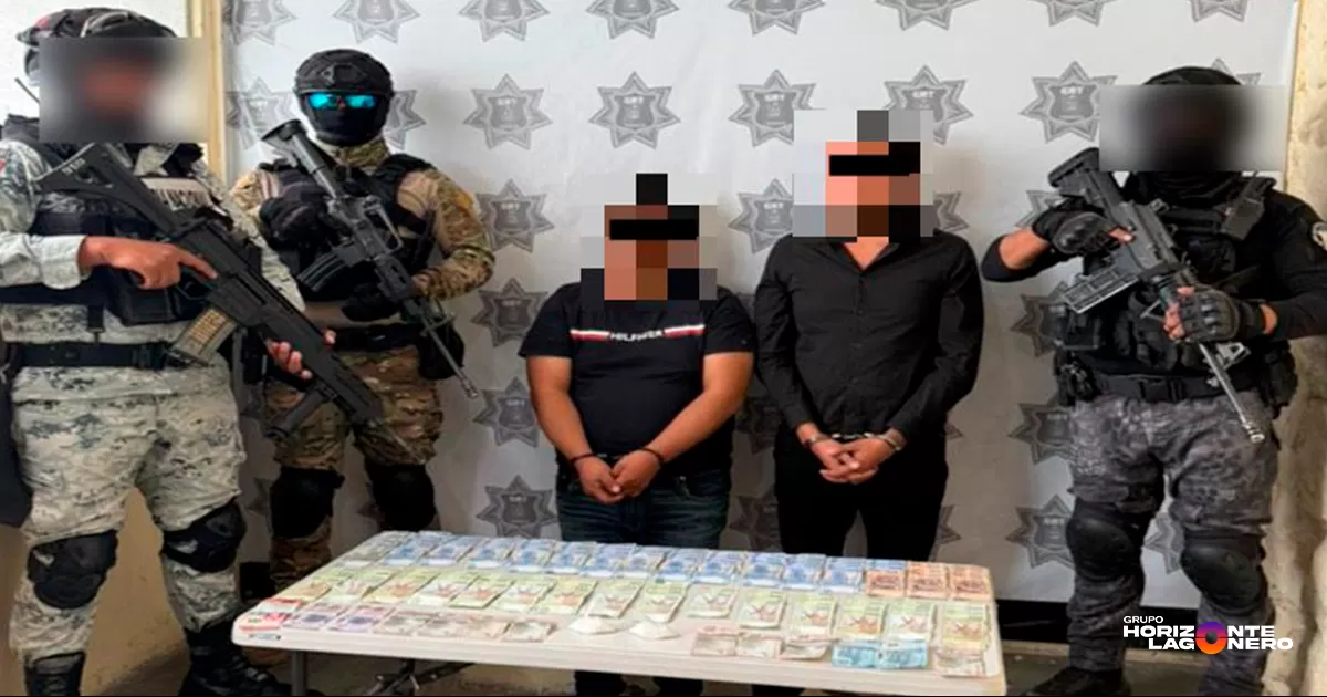 Los detienen con droga e intenta sobornar a policías con 48 mil pesos en Torreón