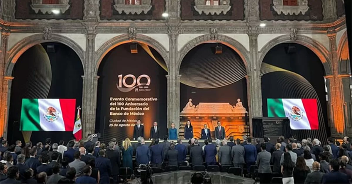 La presidenta ‘lanzó un reto’ para que los participantes del sector financiero otorguen más crédito a la población