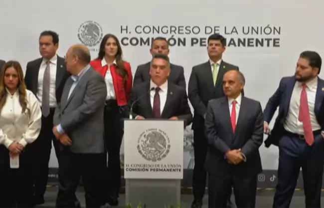 El líder priista calificó el episodio como parte de una estrategia sistemática de Morena para imponer el silencio.