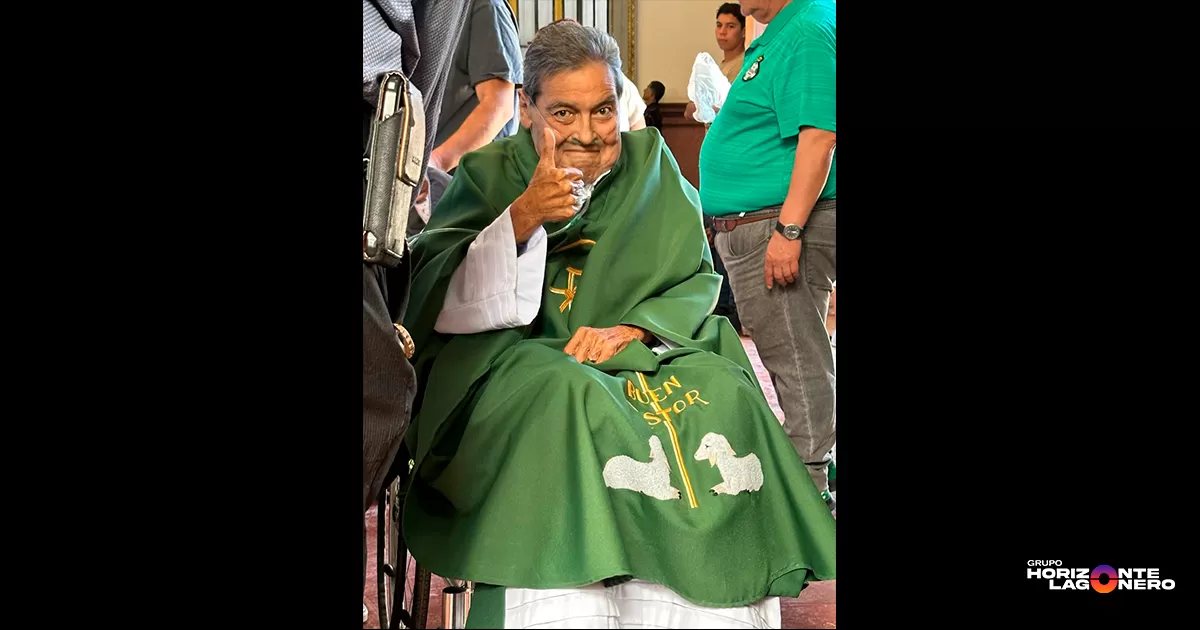 Hijo de Juan Zatarain Briones y Vicenta García de Zatarain, el padre Zatarain recibió su primera eucaristía en 1958 en la capilla de Jesús de Nazareth, dando inicio así a un camino espiritual que lo llevaría a dedicar su vida entera al servicio de Dios y de la comunidad.