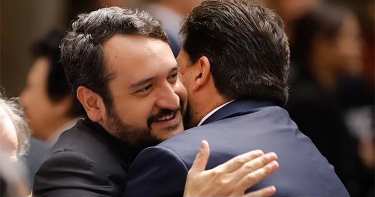 El hijo de AMLO se sentó en la sexta fila de las sillas colocadas en el Patio de Honor