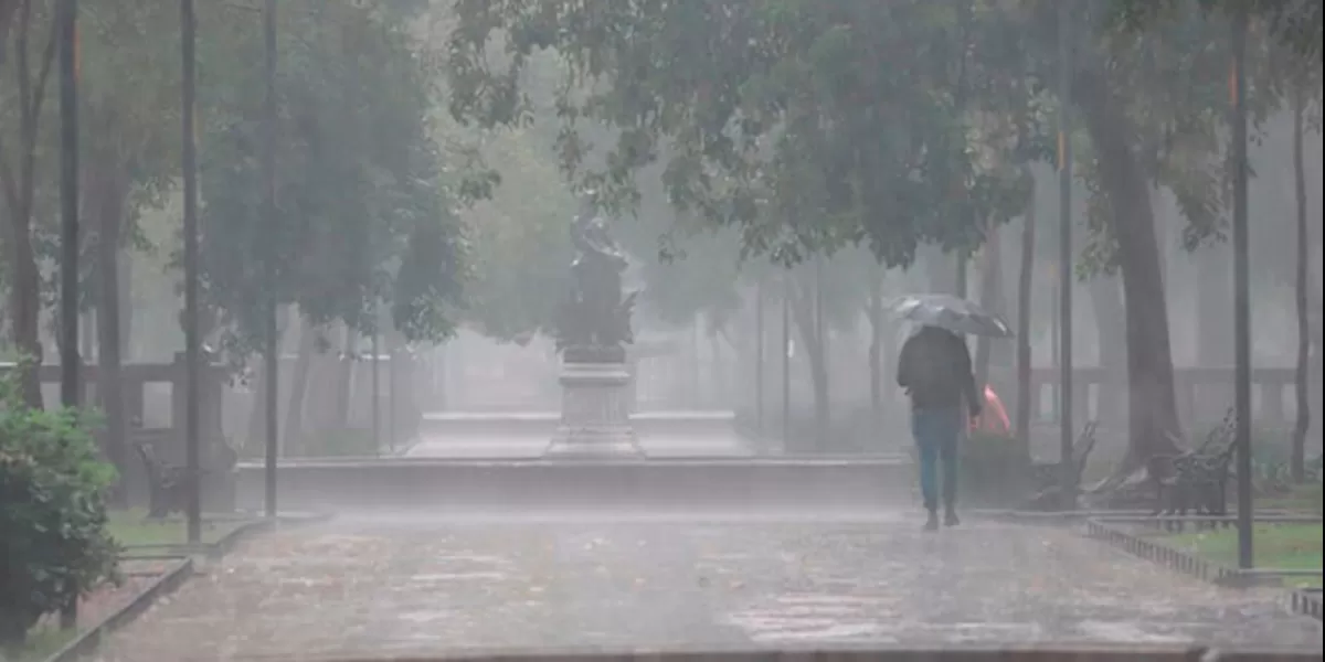 Horas de lluvia este martes  en CDMX habrían llenado cuatro mil albercas olímpicas