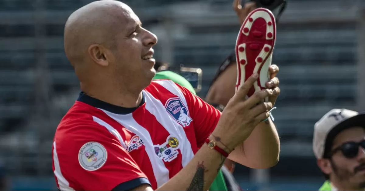¡Infraganti! Captan en video a 'Bofo' Bautista dando supuesto soborno a tránsitos