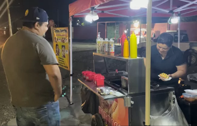 Dos foráneos con giros muy distintos que han encontrado en la capital coahuilense un nicho, distinguiéndose por el trato cercano con sus clientes.