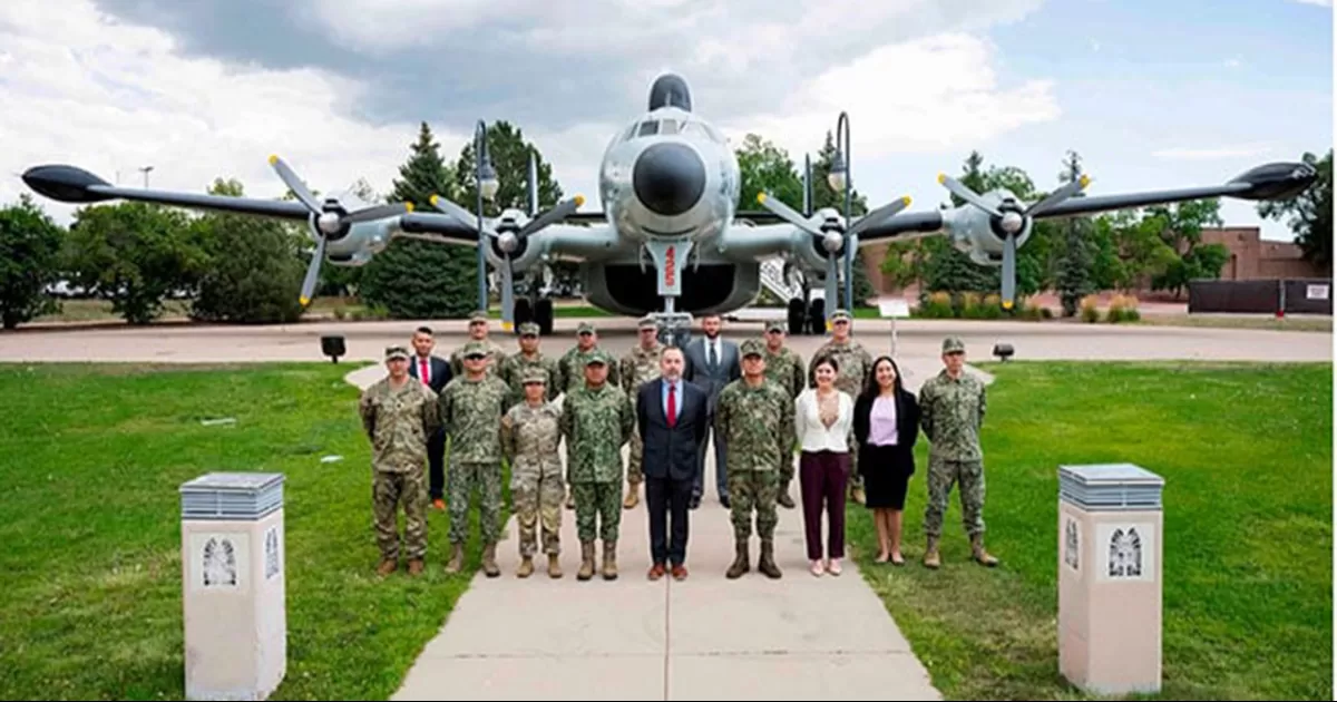 Afinan Ejército y Marina intercambio de información con EU
