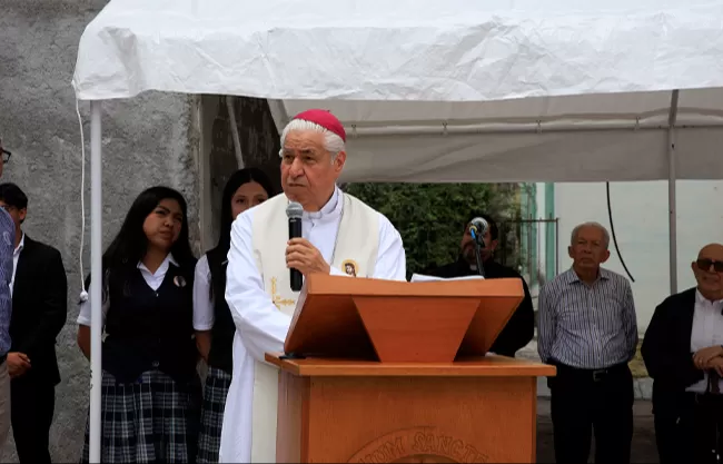 Redes sociales propagan sectas demoníacas: Arzobispo de Monterrey