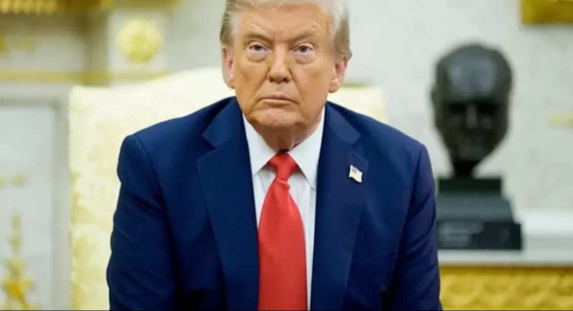 Trump promete que dará con los responsables del asesinato de Kirk en Utah