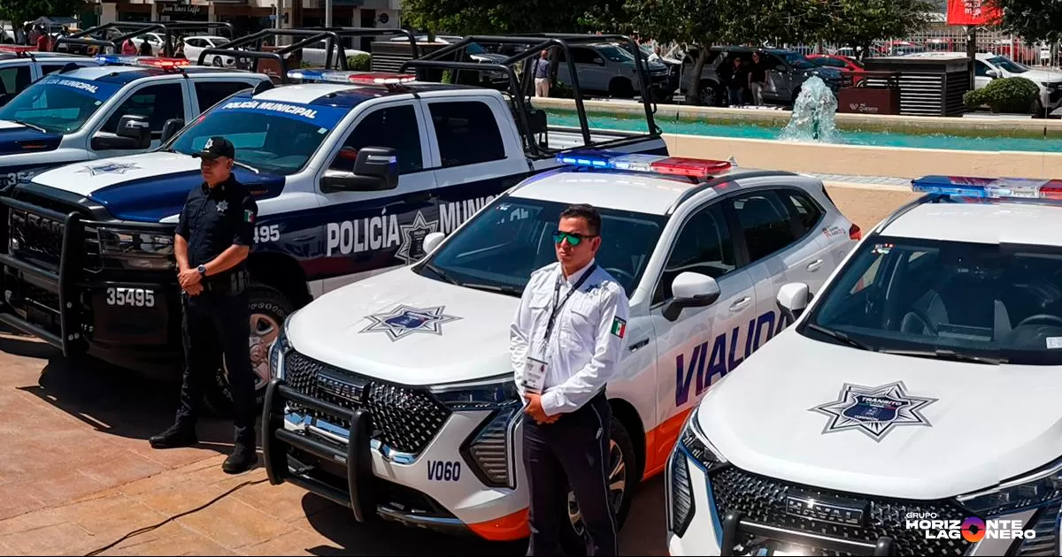 Refuerzan blindaje de seguridad con entrega de patrullas y nuevos cadetes para Torreón