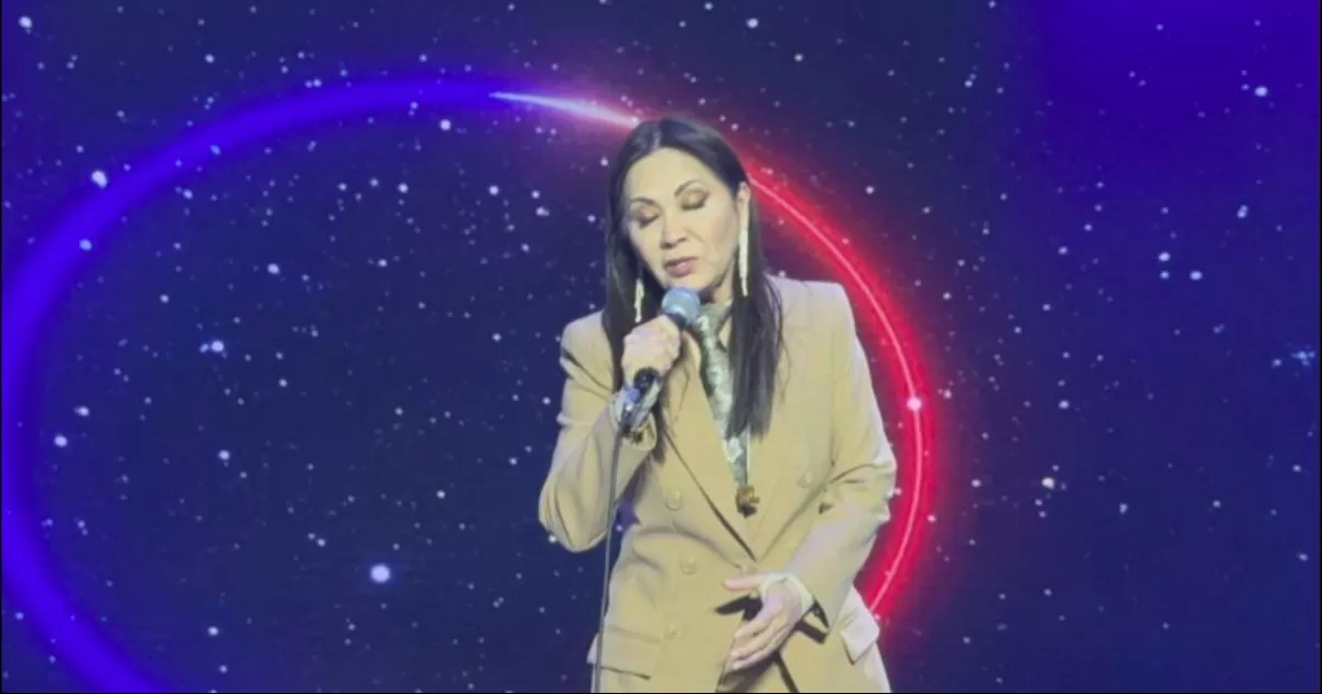 Ana Gabriel deja escenario de Puebla por falta de oxígeno