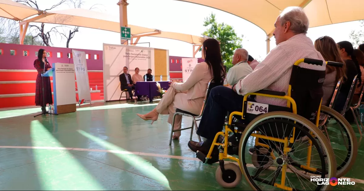 Durante la inauguración, la secretaria del Trabajo y Previsión Social del Estado de Durango (STPS), Berenice Morales de Ávila, destacó que estas acciones garantizan igualdad de oportunidades y entornos laborales formales más justos; así como a la suma de voluntades de los tres órdenes de gobierno, empresarios y a sociedad civil.