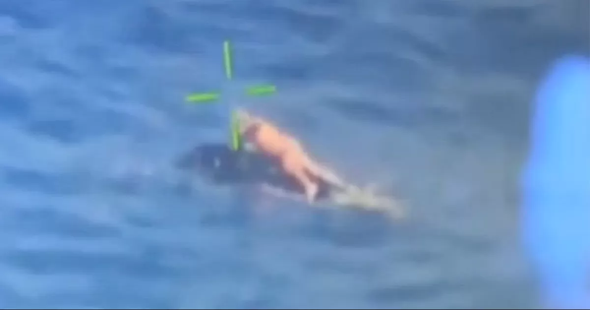 Joven sobrevive cuatro días flotando en el mar en una moto acuática