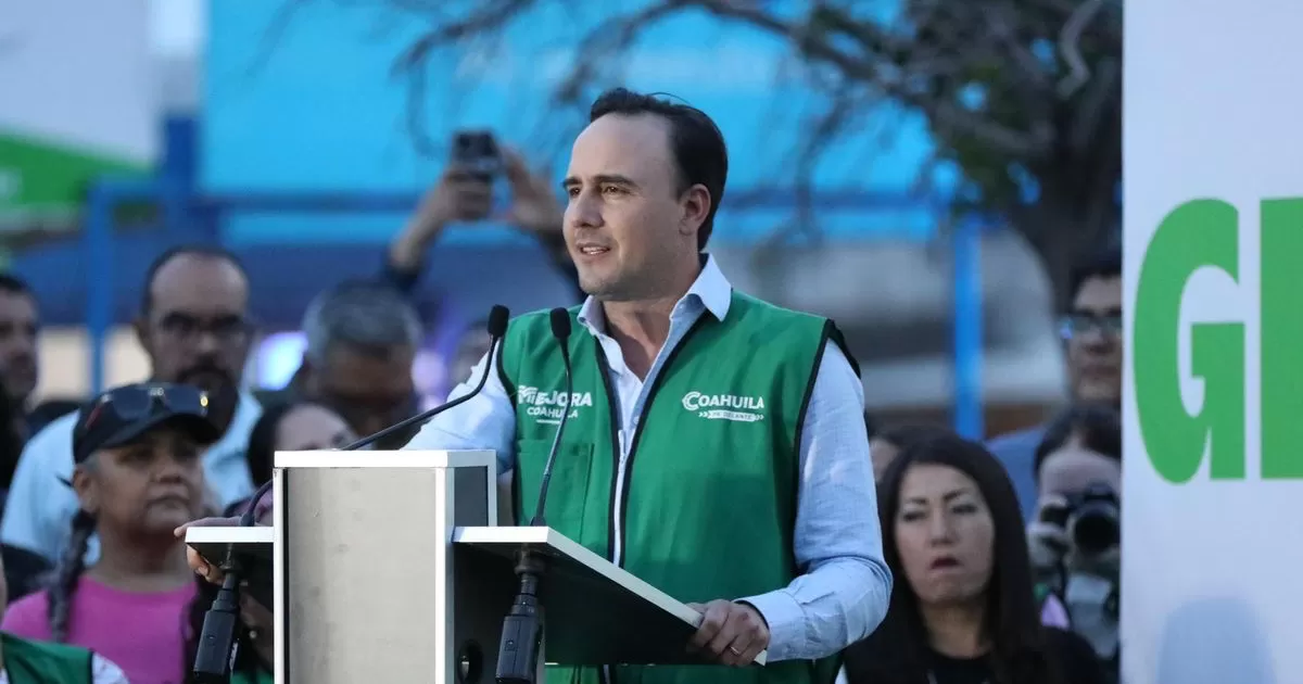 Durante su mensaje, destacó que el estado continúa avanzando con paso firme en materia de seguridad, infraestructura y bienestar social, consolidándose como una de las entidades más seguras y con mejor calidad de vida en México.