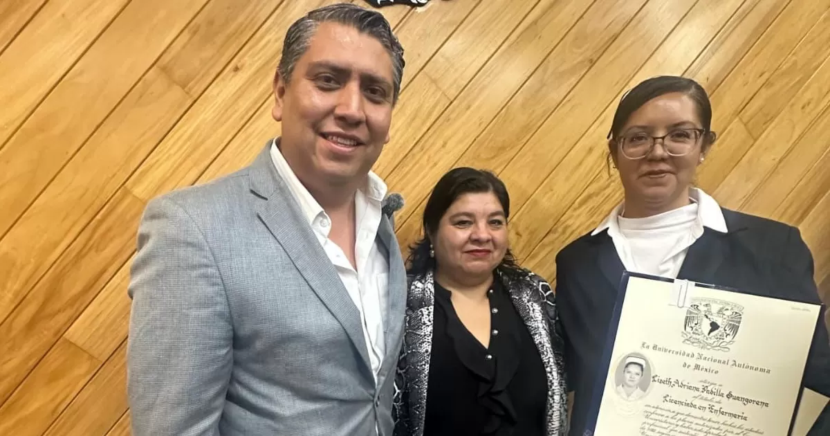 Su logro simboliza el compromiso de ambas instituciones con la superación profesional y la excelencia educativa.
