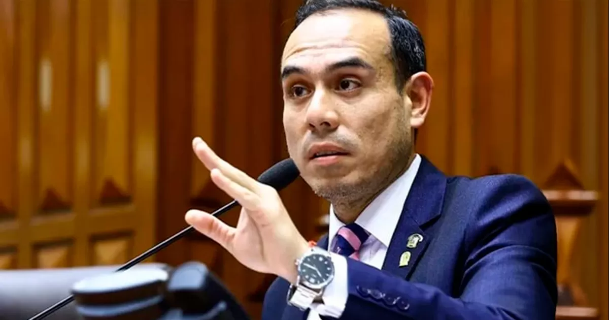 El Congreso de Perú designó a José Jerí, como nuevo presidente interino del país sudamericano luego de que Dina Boluarte dejara el poder Ejecutivo.