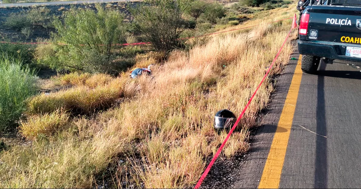Fallece biker de Torreón por "cerrón" de trailer en la Premier entre Allende y Nueva Rosita
