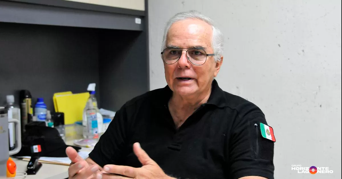 Víctor Ramos Galindo, titular de la dependencia, informó que durante estos días se incrementa la afluencia de visitantes en las principales zonas comerciales de la ciudad, especialmente en el Centro Histórico, donde aumenta la venta de disfraces, maquillaje artístico, flores, alimentos típicos y artículos alusivos a la temporada.