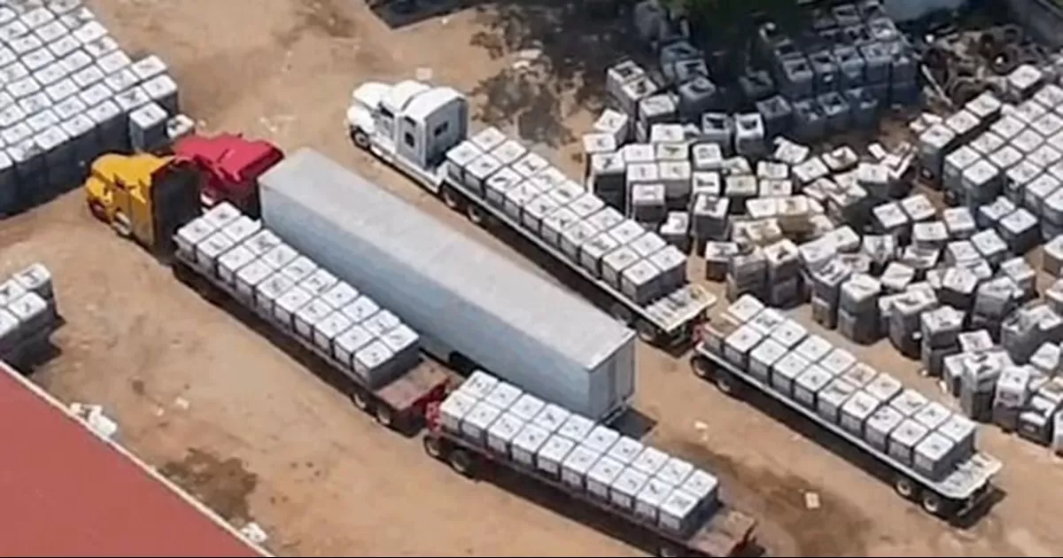 El titular de la Agencia Nacional de Aduanas afirmó que el gobierno ha procedido contra funcionarios y agentes aduanales corruptos.