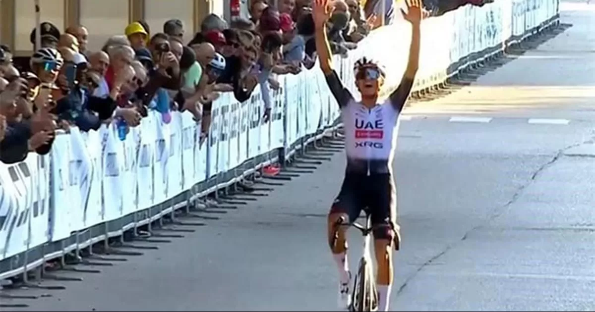 Isaac del Toro cierra su temporada con triunfo en el Giro del Veneto