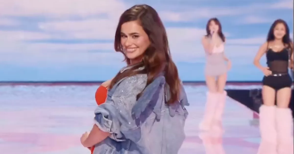VIDEO: Barbie Ferreira sorprende al modelar en el Victoria's Secret Fashion Show 2025
