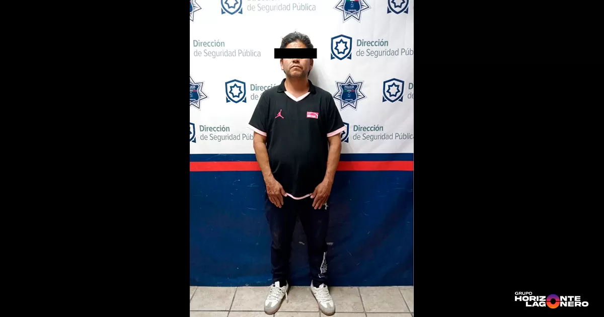 Hombre alcoholizado golpea y arroja botellas de cerveza a su pareja en Torreón; ya fue detenido