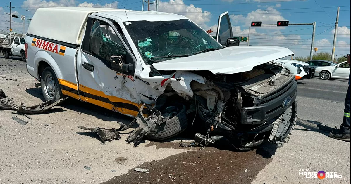 Ebrio provoca aparatoso accidente múltiple en carretera a Mieleras; hay 5 lesionados