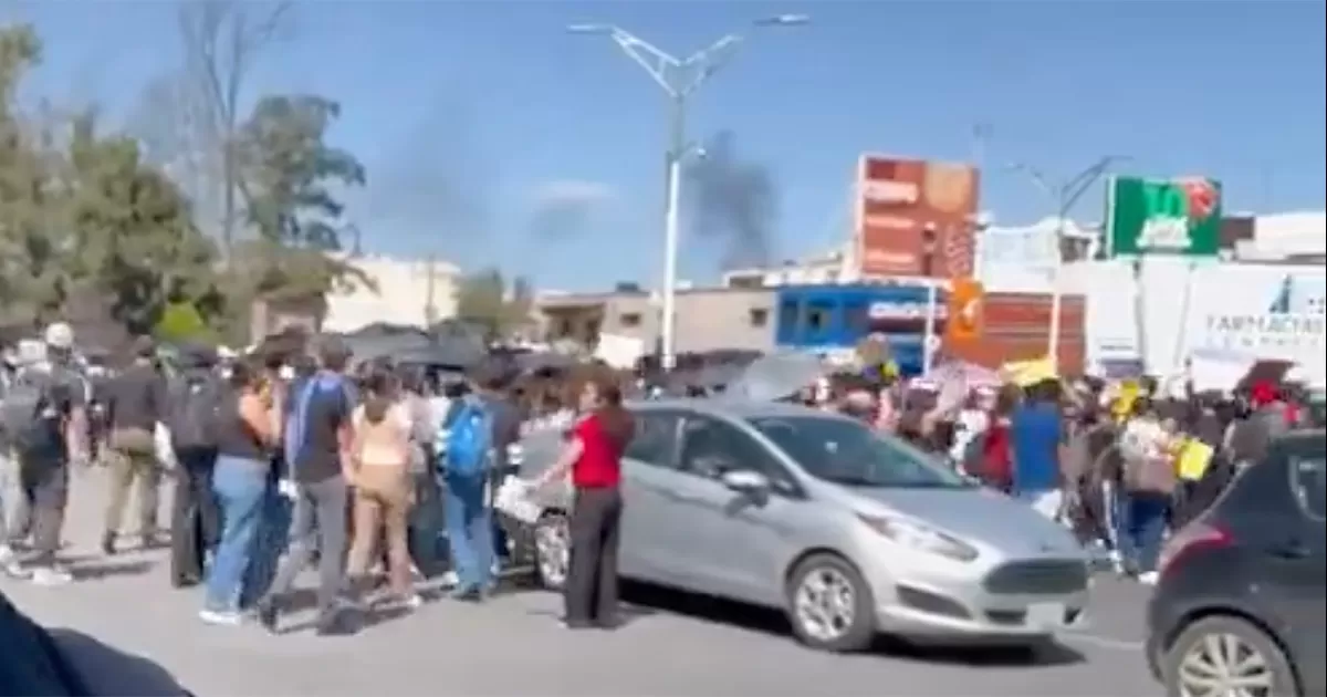 Aseguran que alumna fue abusada dentro de la UASLP: compañeros toman el plantel y cierran vialidades