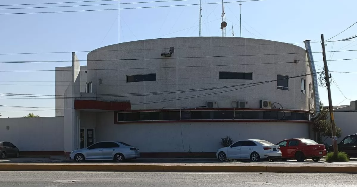 Fue en la colonia Santiago RamÃ­rez, lugar desde el que se recibieron llamados al 911, pidiendo apoyo medico para un lesionado por disparos, asÃ­ como para detener al presunto responsable.