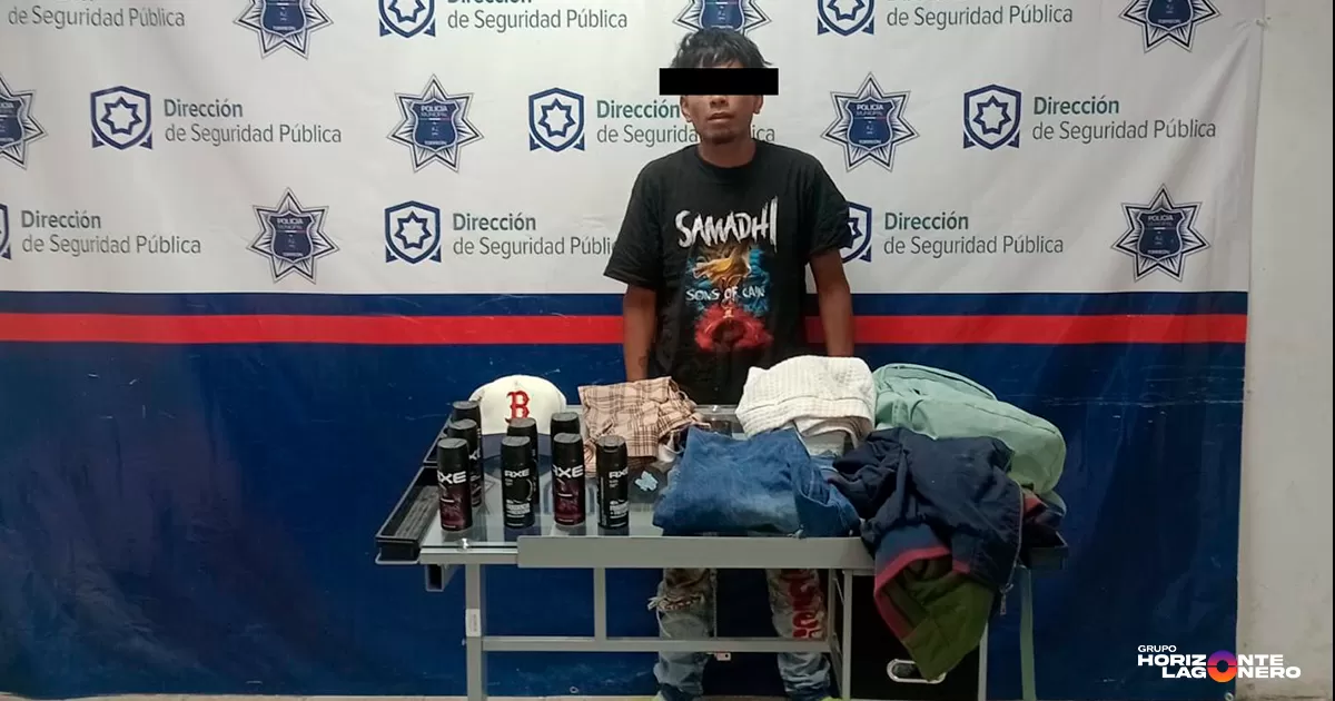 Roba objetos del interior de vehículo y es detenido por la policía en Torreón