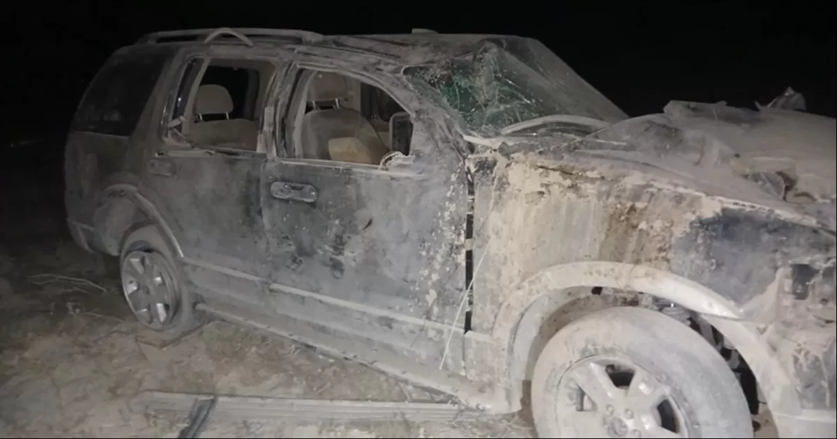 Muere menor de 15 años luego de volcar su camioneta en Viesca