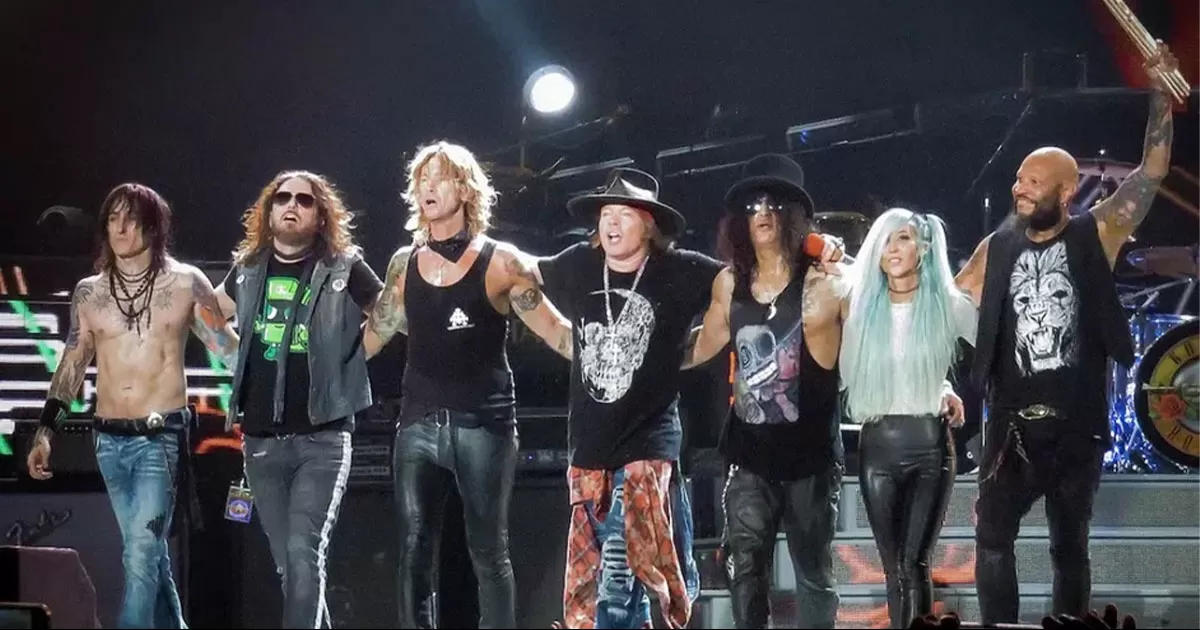 Exmánager de Guns N' Roses demanda a la banda por no permitirle publicar su libro