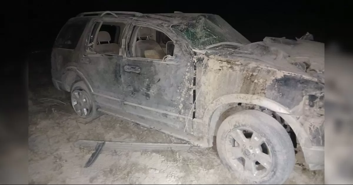 Tres personas afectadas, un menor de 14 aÃ±os y otro de 16 aÃ±os fueron llevados de urgencia a un hospital, esto al presentar fracturas y golpes en todo el cuerpo.