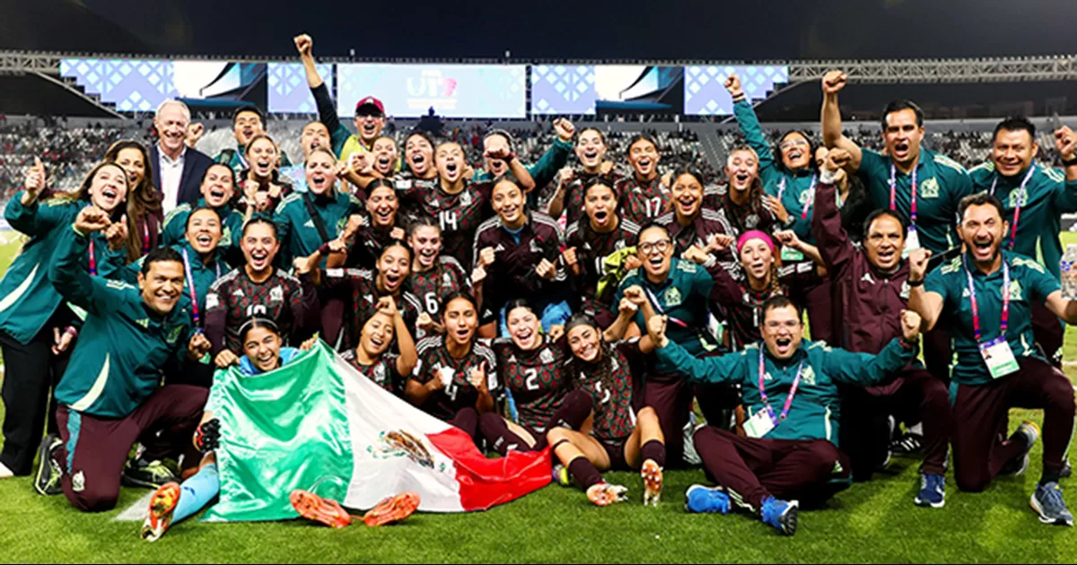 La portera Valentina Murrieta volvió a convertirse en la heroína de la selección mexicana al atajarle dos disparos a Brasil en la tanda de penales