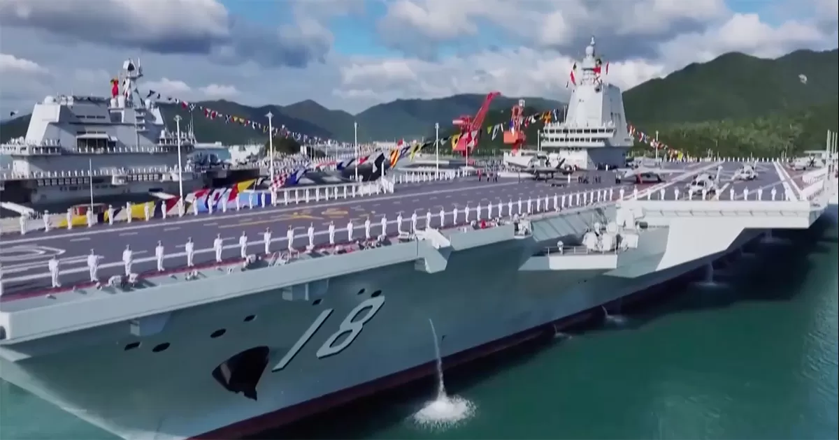Sólo Washington y Pekín operan gigantes del mar con muy alta tecnología para el lanzamiento de aeronaves, aviones de combate, helicópteros y drones