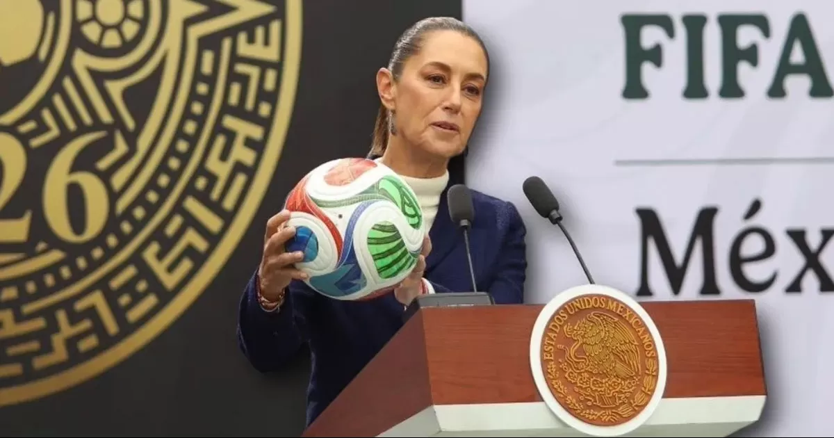 La presidenta indicó que regalará su boleto a una niña o joven que no tenga la oportunidad de acudir y que sea amante del futbol